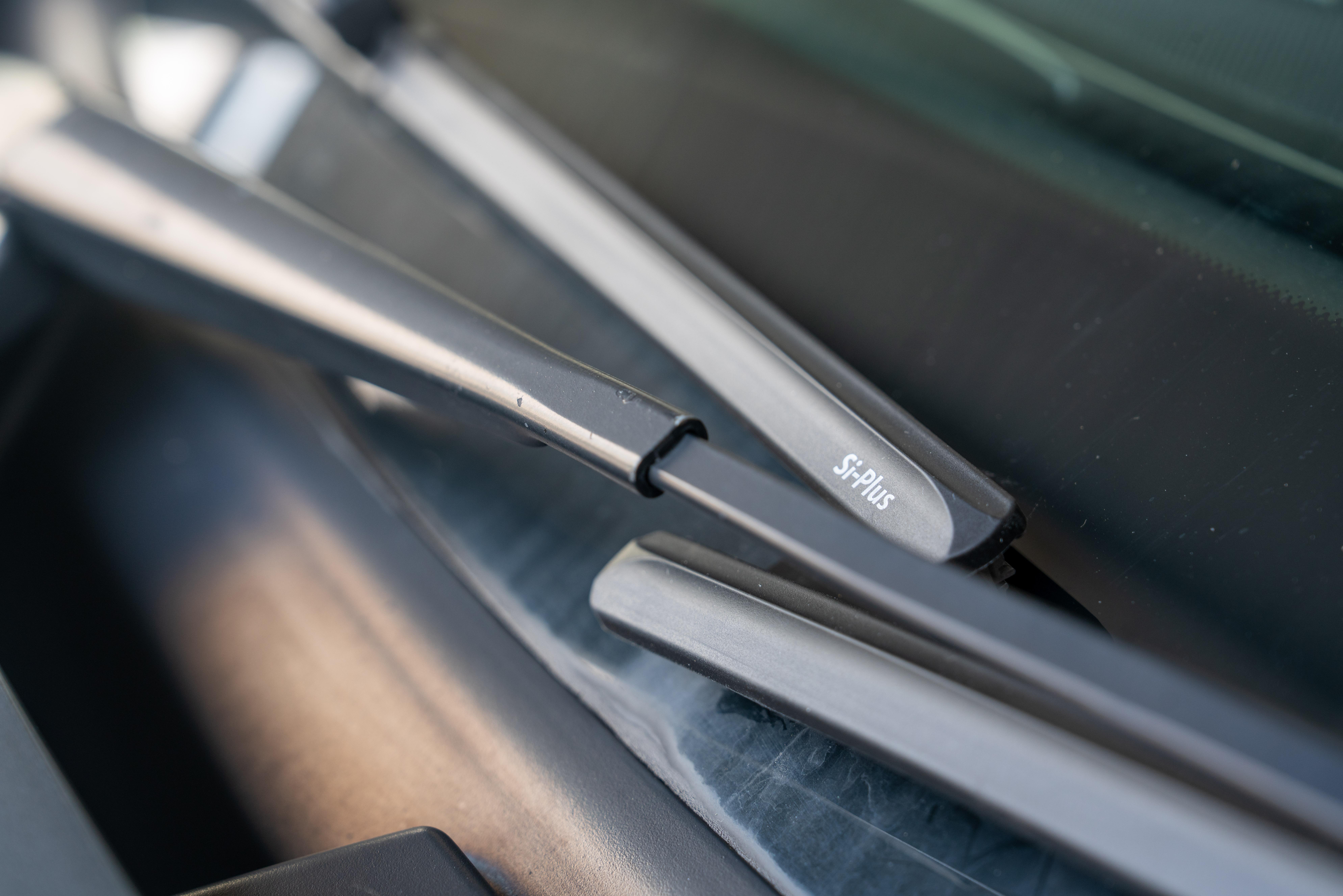 Si-Plus Silicone Wiper Blade installed on car
